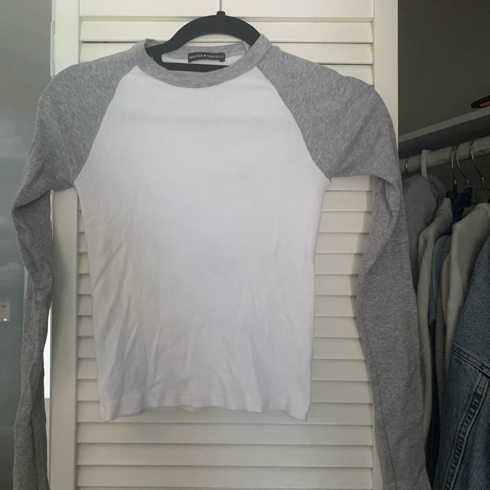 Brandy Melville long sleeve top
